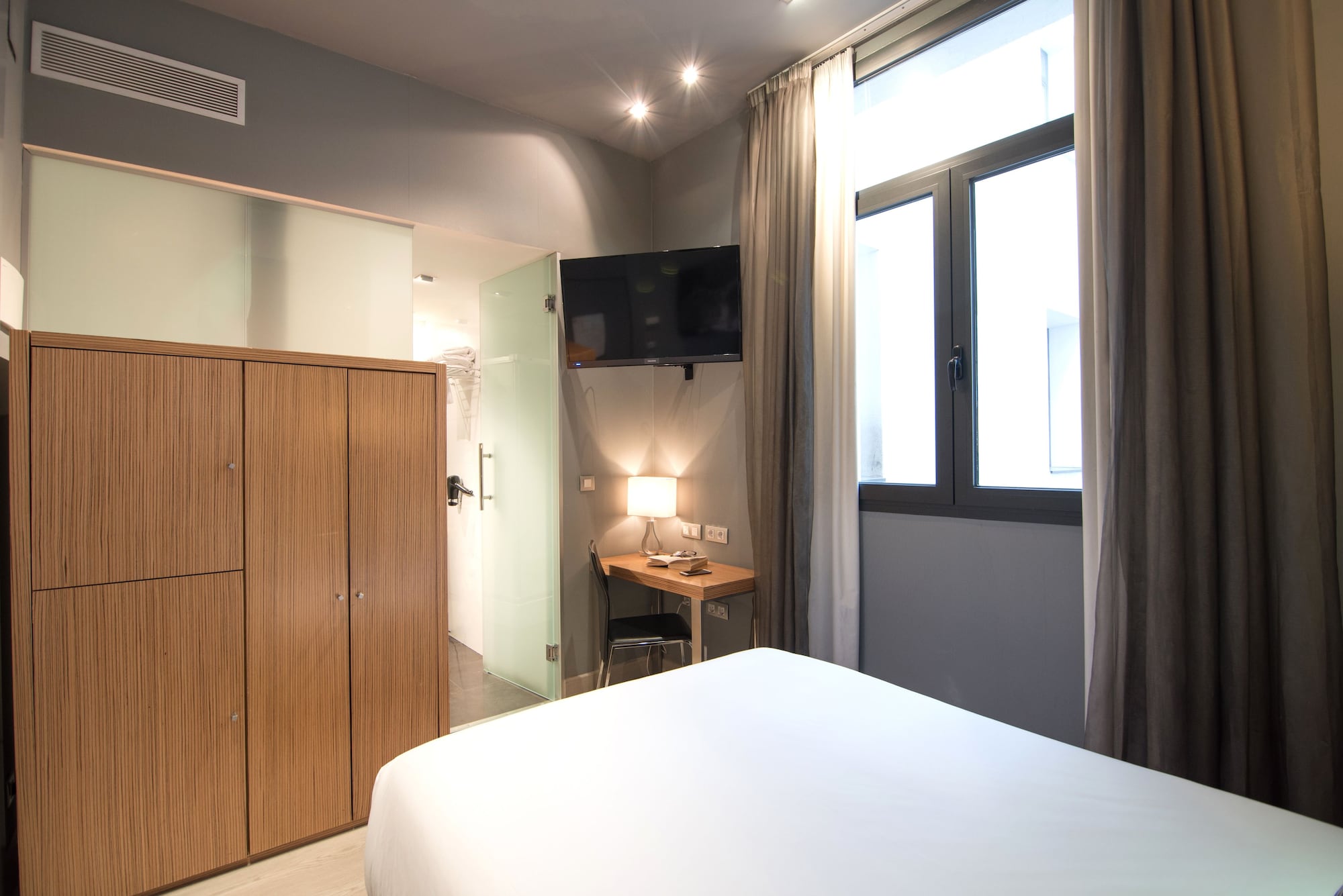 BASIC, DOUBLE BED