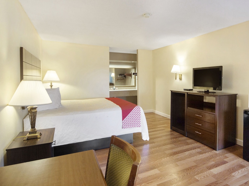 Hotel Brewton 21/49