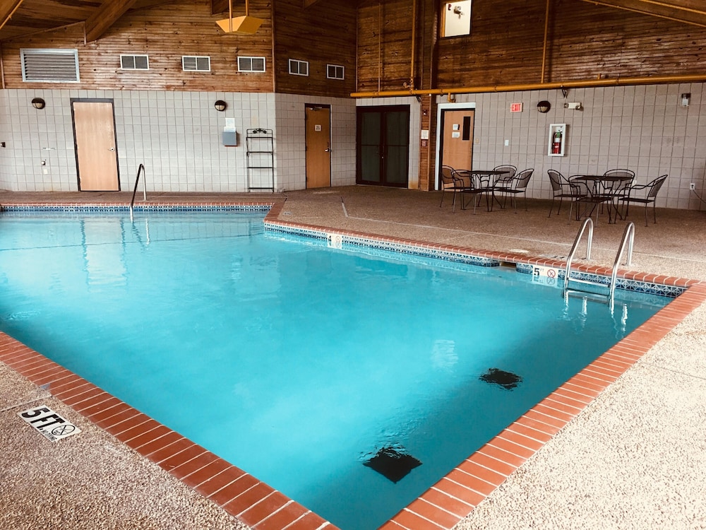Regency Inn And Suites 29/51