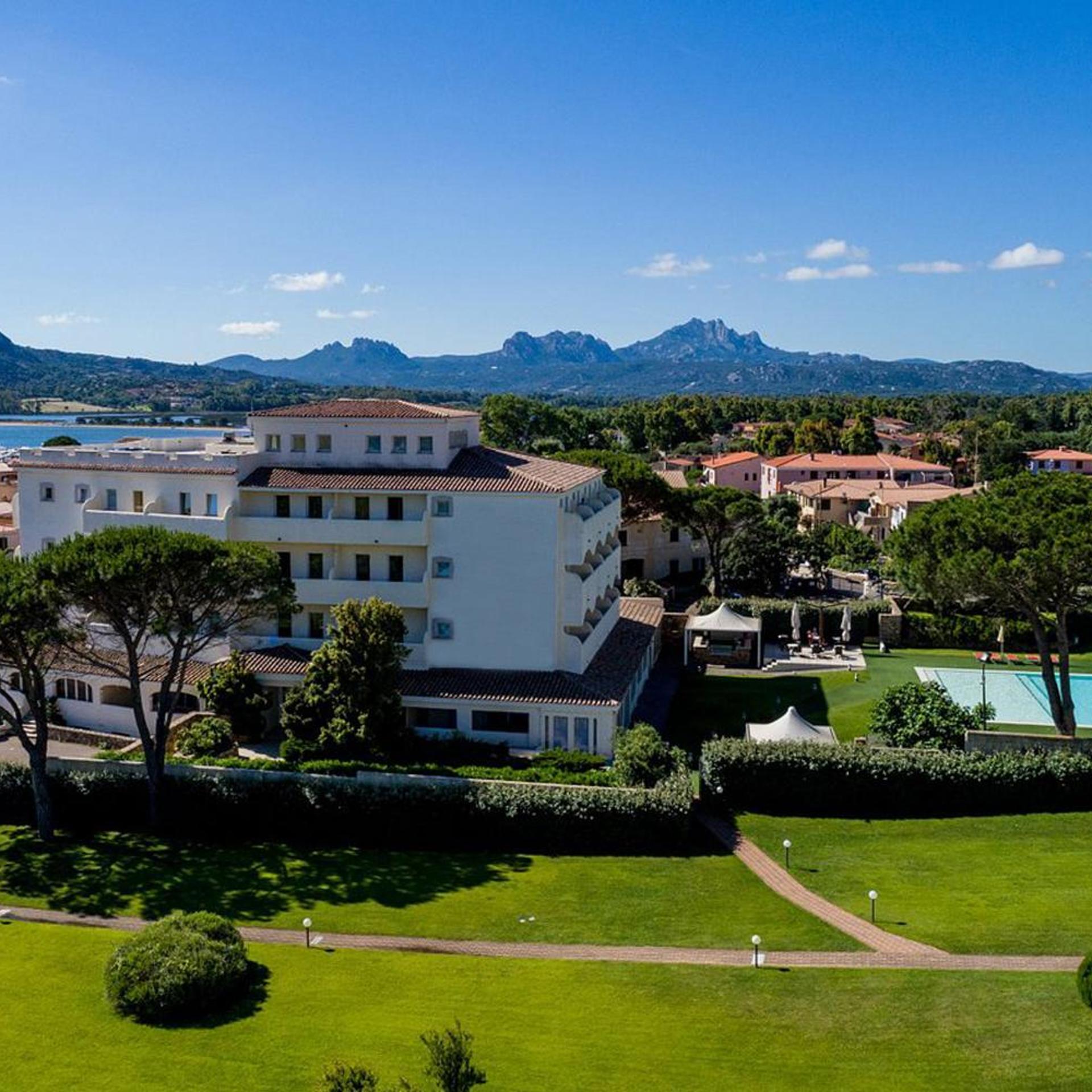 AHR Baja Hotel & Spa 55/56