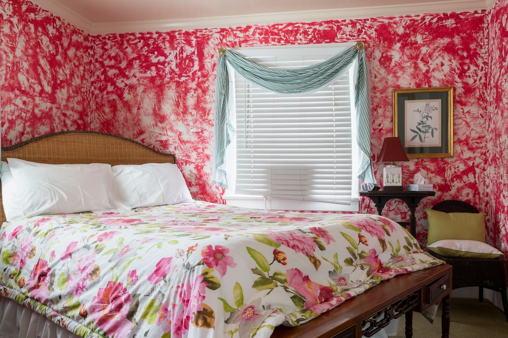 Secret Garden Inn 32/73