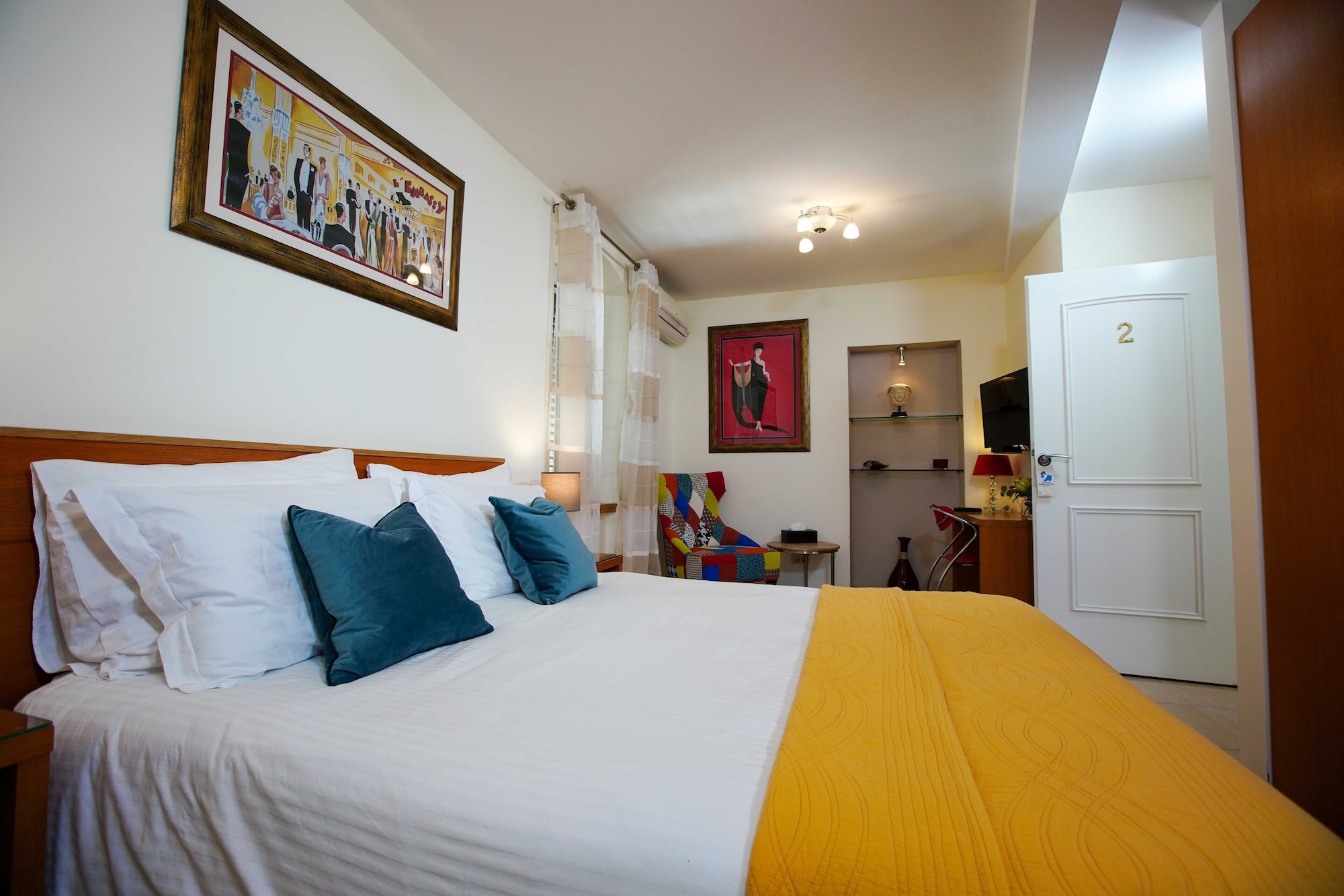 COMFORT, DOUBLE BED