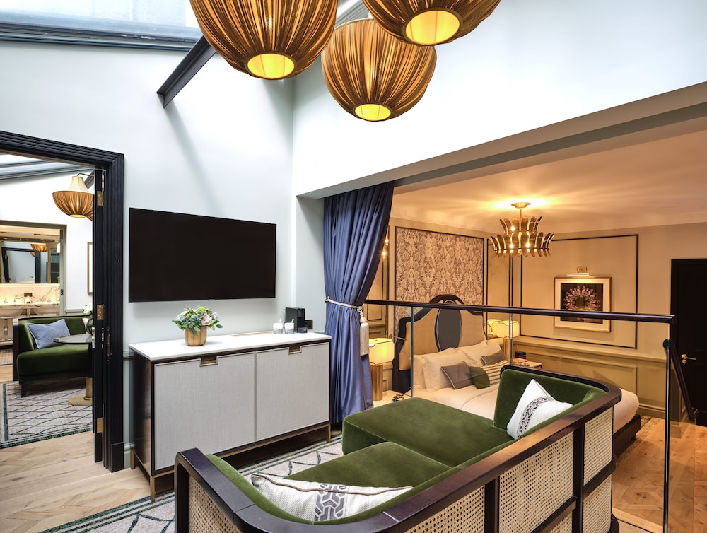 The Mayfair Townhouse – an Iconic Luxury Hotel 59/66