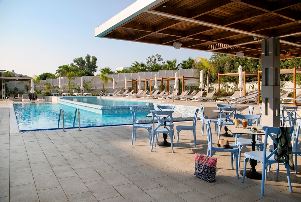 Vangelis Hotel Apartments 17/72