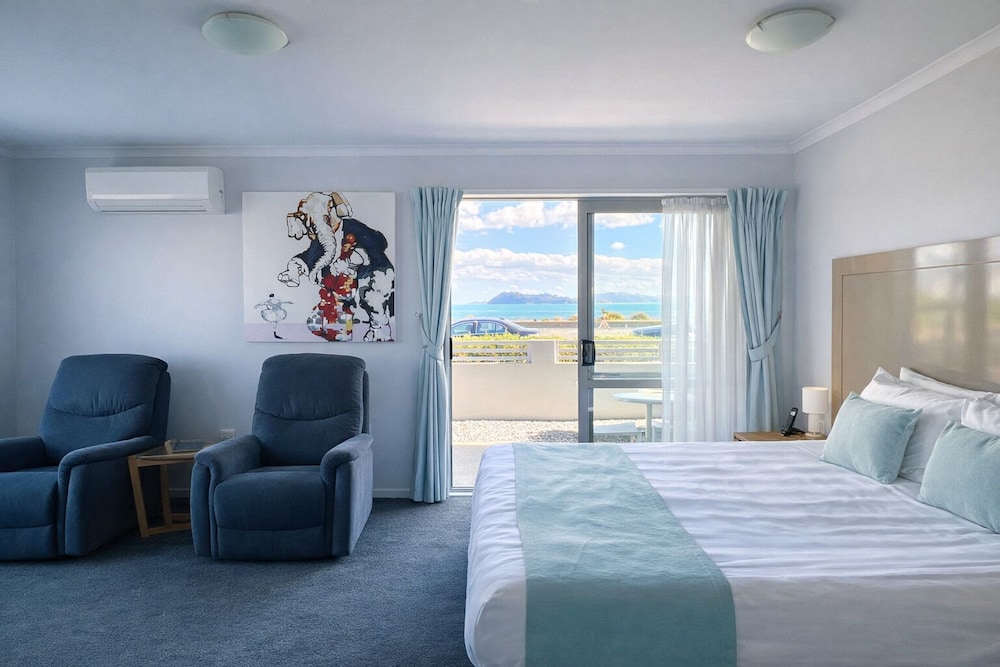 SUITE, SEA VIEW, PATIO, GROUND FLOOR