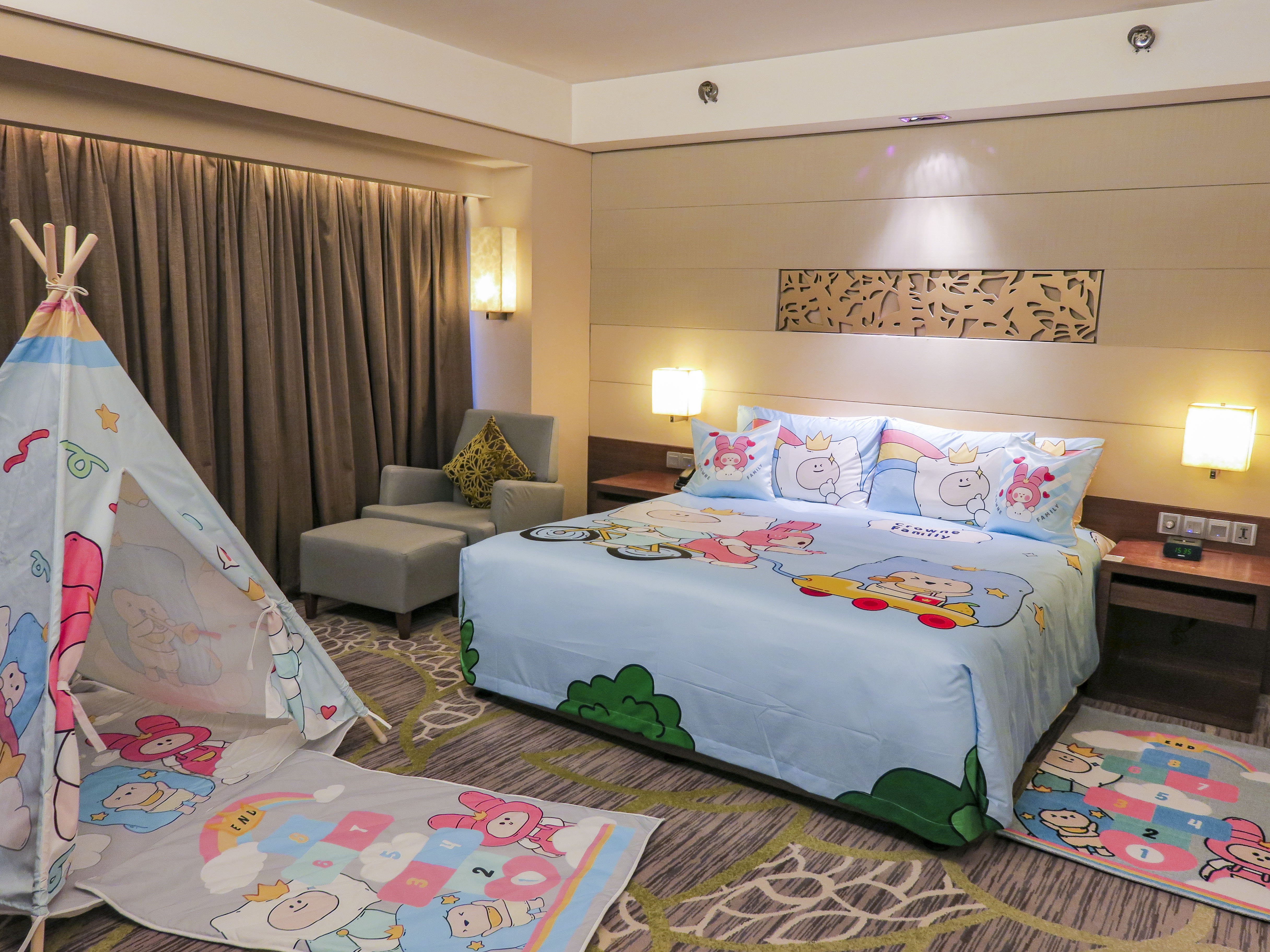 Crowne Plaza City Centre 23/78