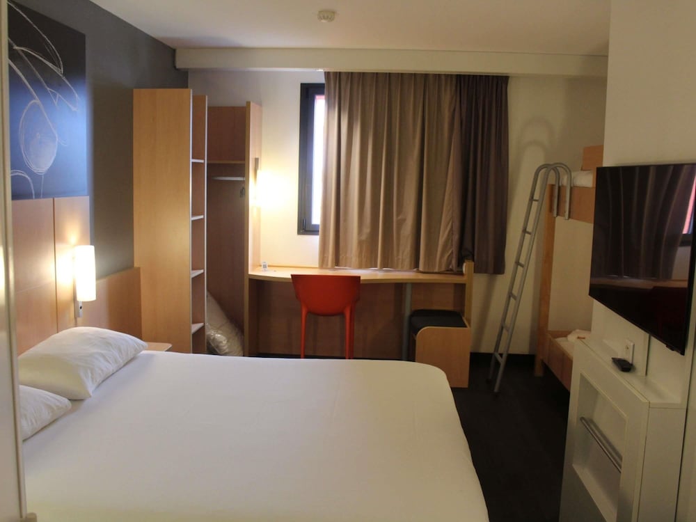 Ibis Soissons 16/60