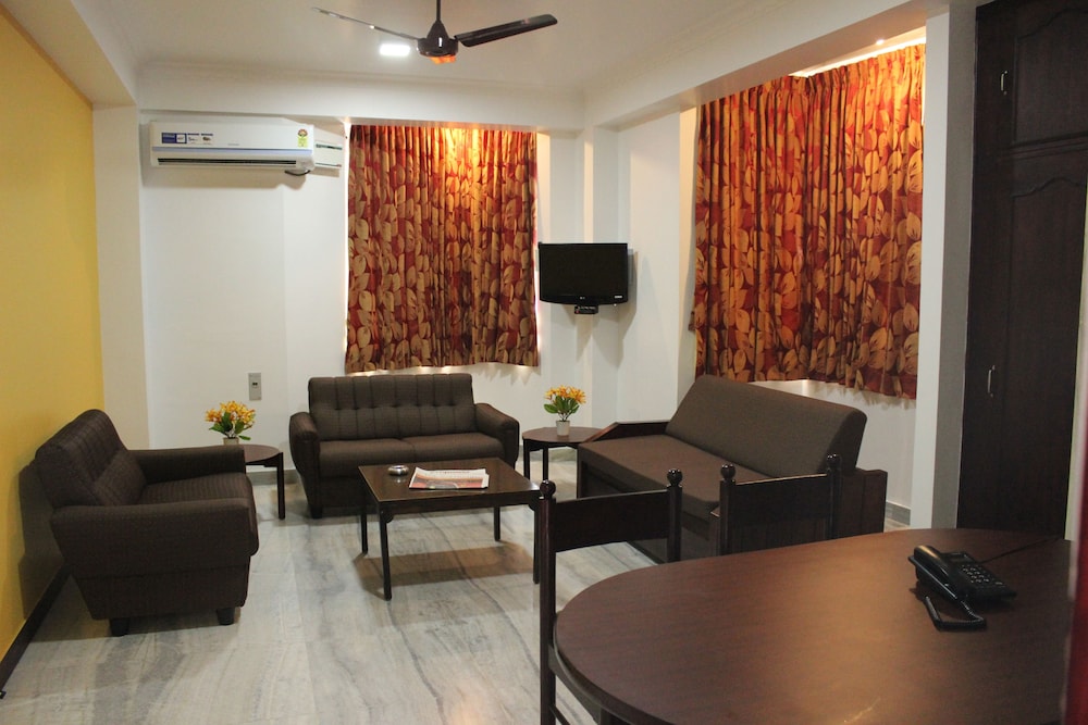 Sri Aarvee Hotels 18/30