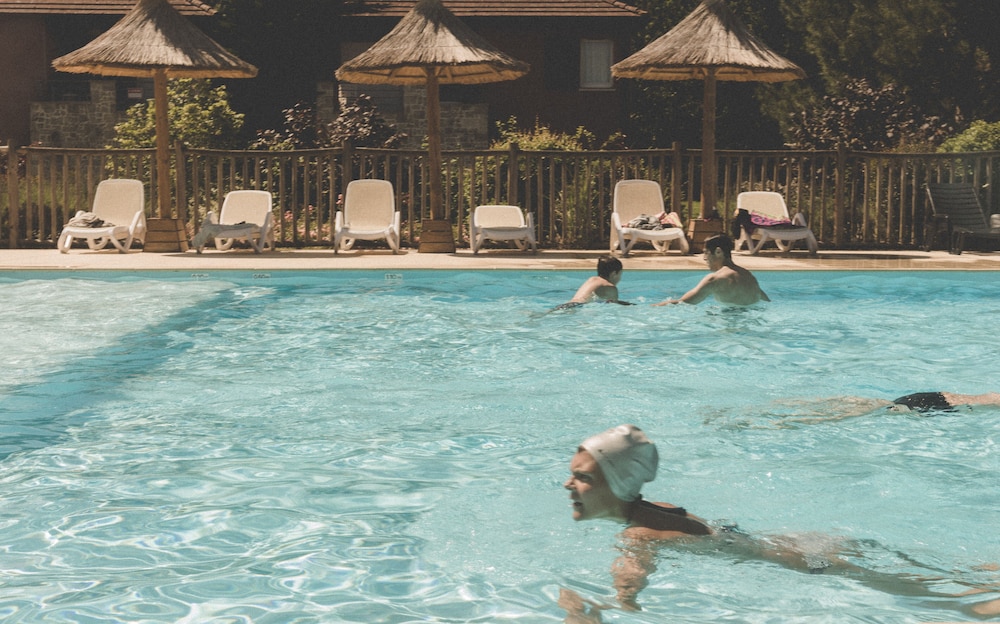 TERRES DE FRANCE - DOMAINE DE CLAIRE RIVE 31/36