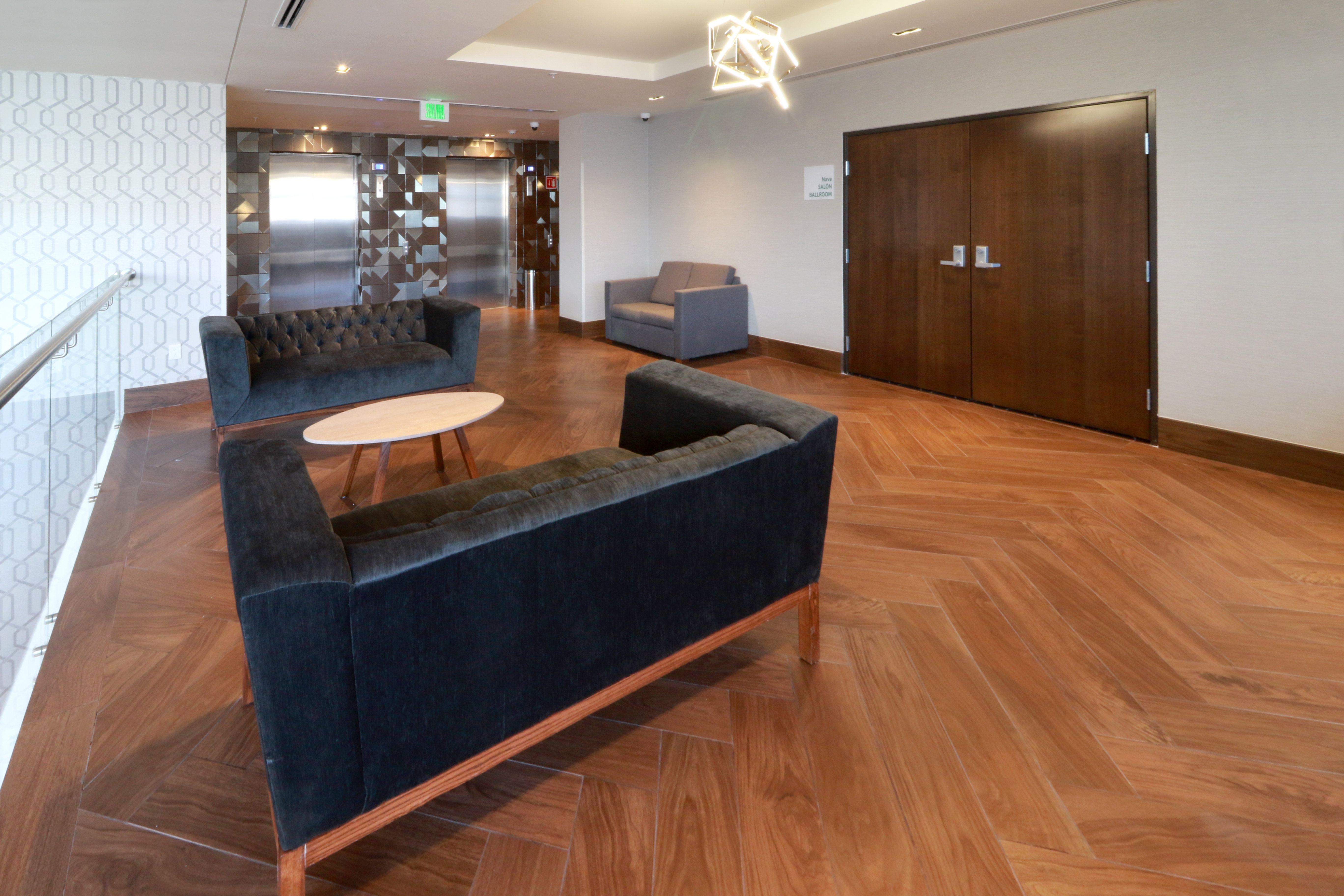 Holiday Inn And Suites Monterrey Apodaca Zona Airport 10/77