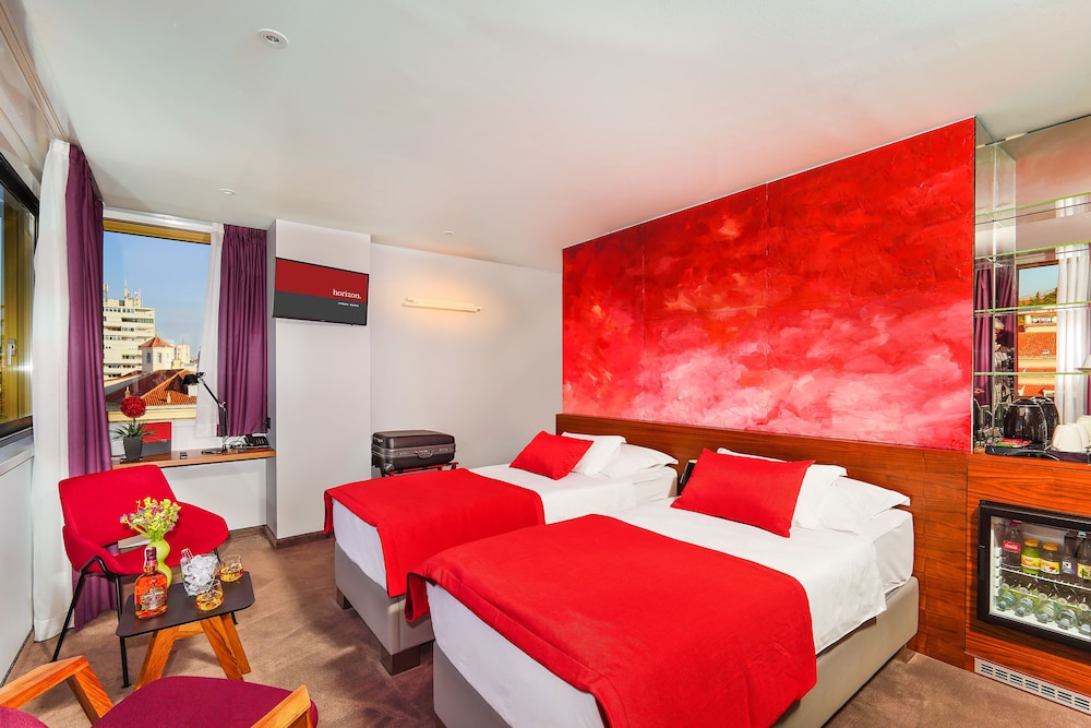 Horizon Luxury Suites 20/50