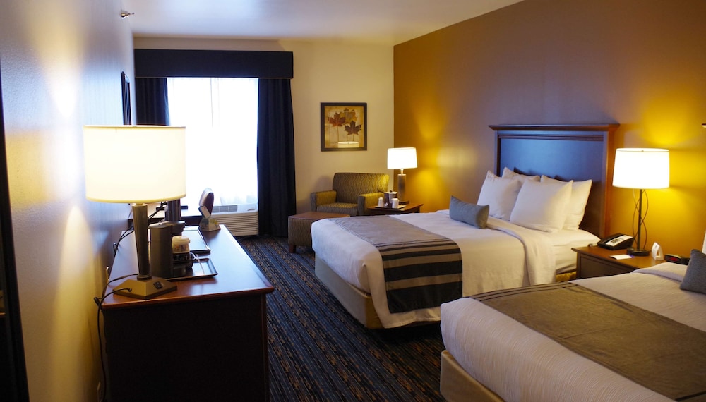 Best Western Plus Lincoln Inn & Suites 9/26