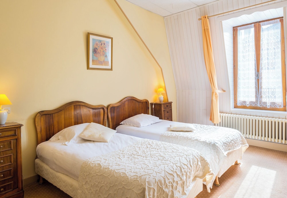 Superior, Twin Beds