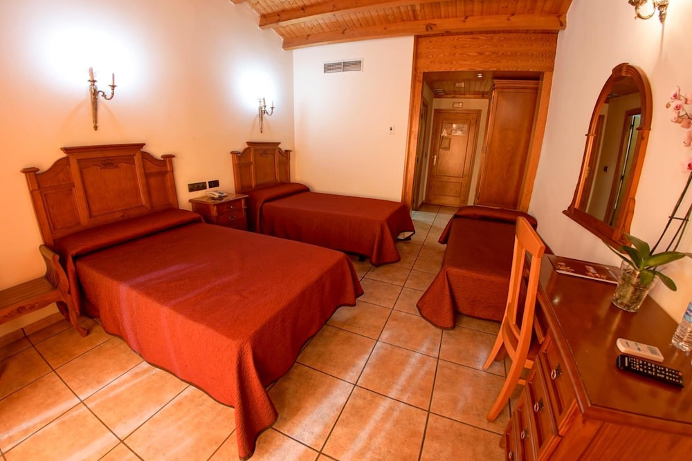 HOTEL ALFONSO VIII 13/47