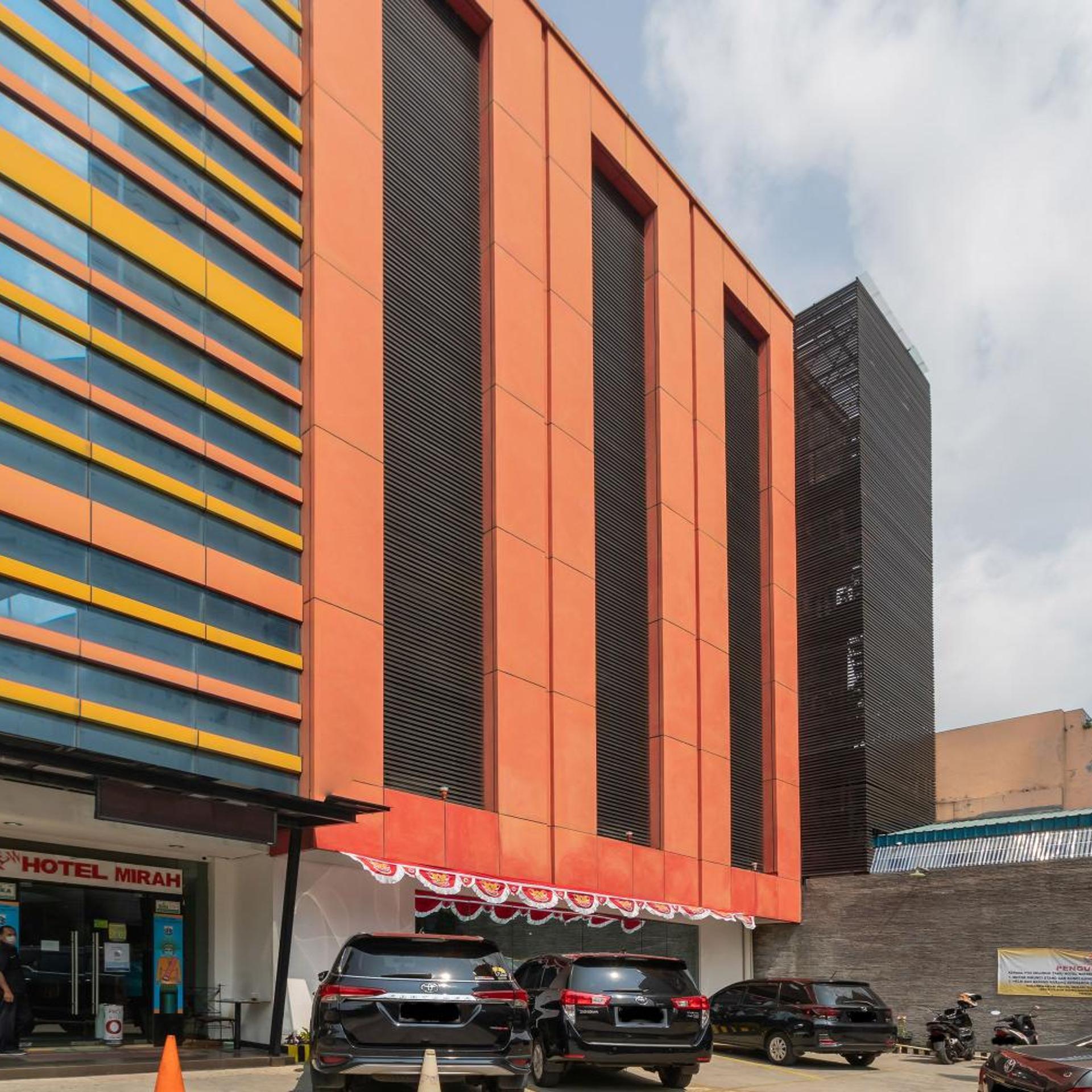 OYO 180 Hotel Mirah (Mirah Hotel) 1/55