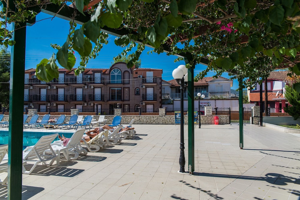Hotel Perkes Complex 27/31