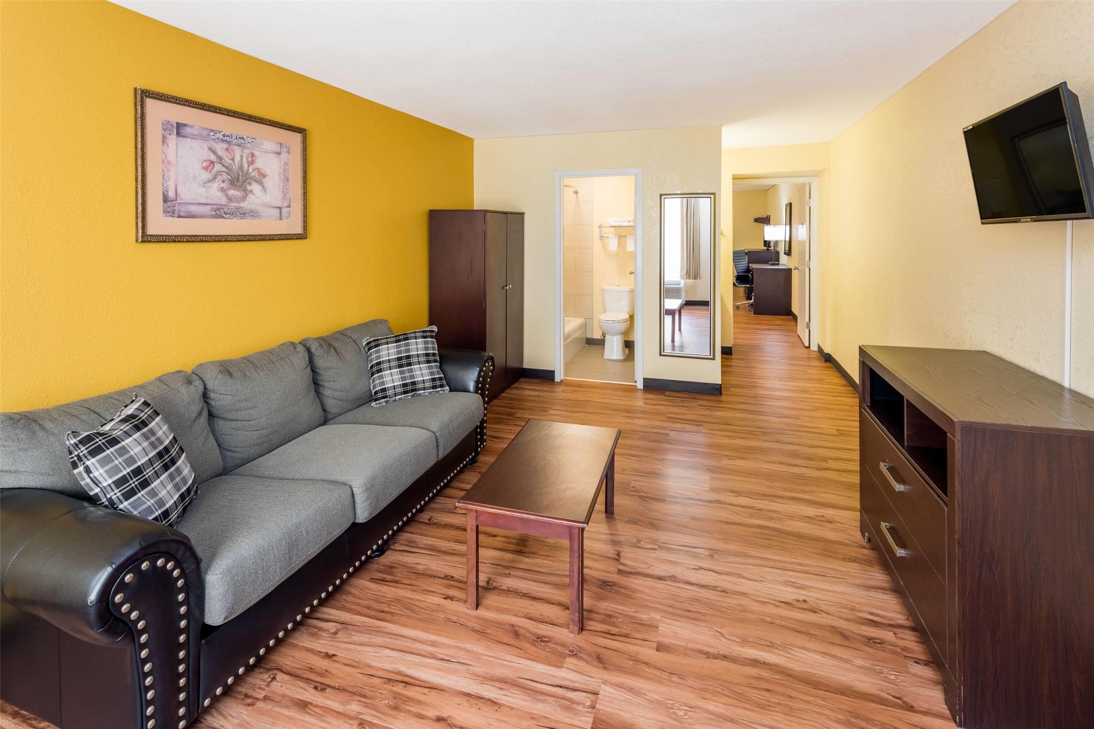 Days Inn By Wyndham Madison 8/13