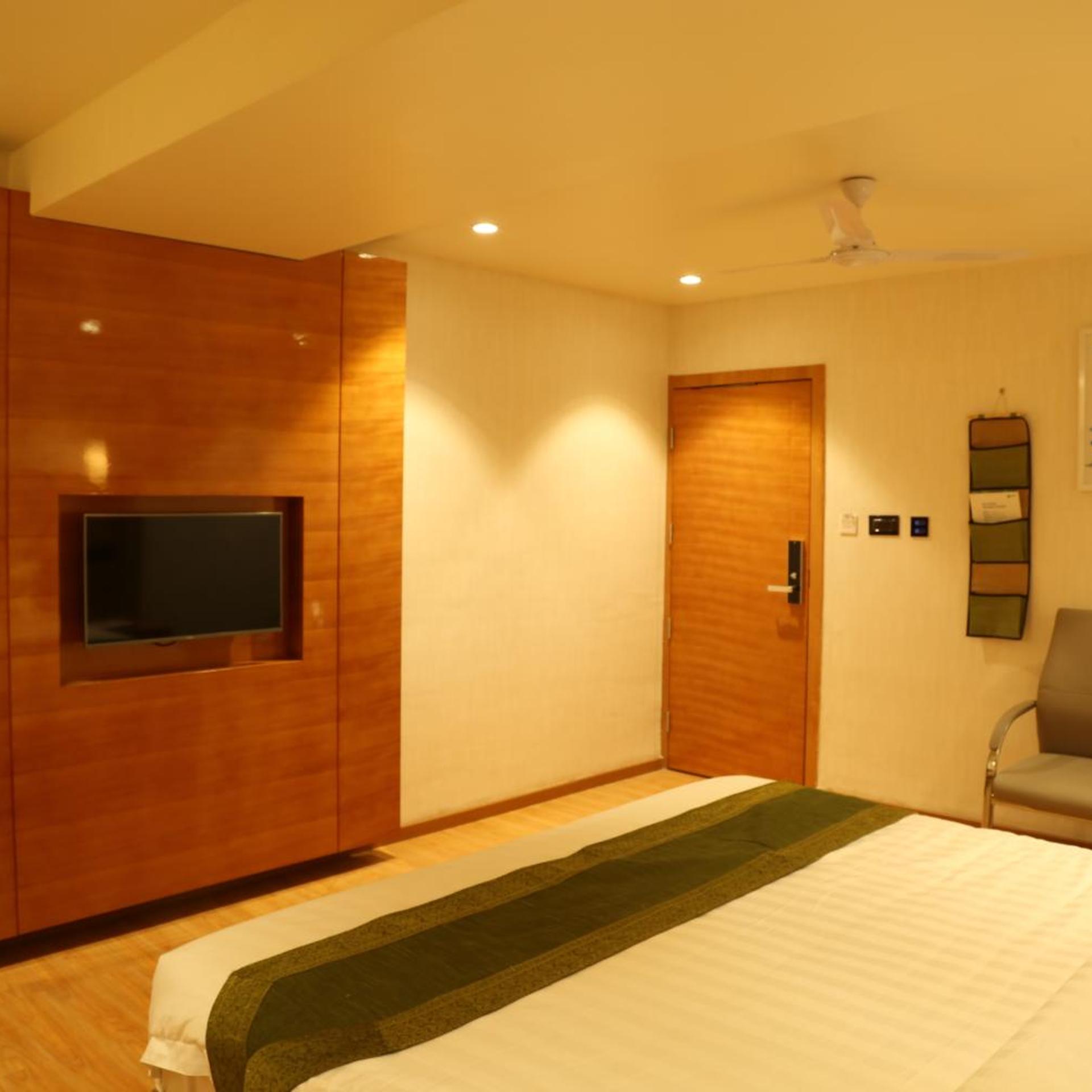 Hotel Reva Regency 20/38