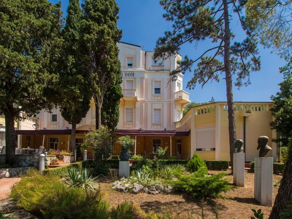 Hotel Vila Ruzica 8/64