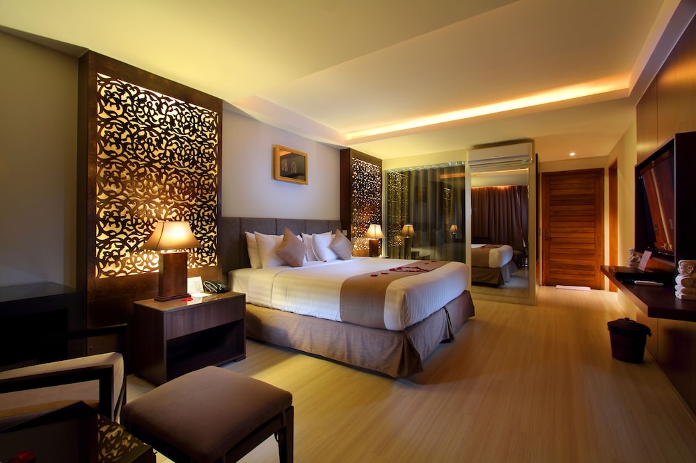 VILLA KAYU RAJA 19/69