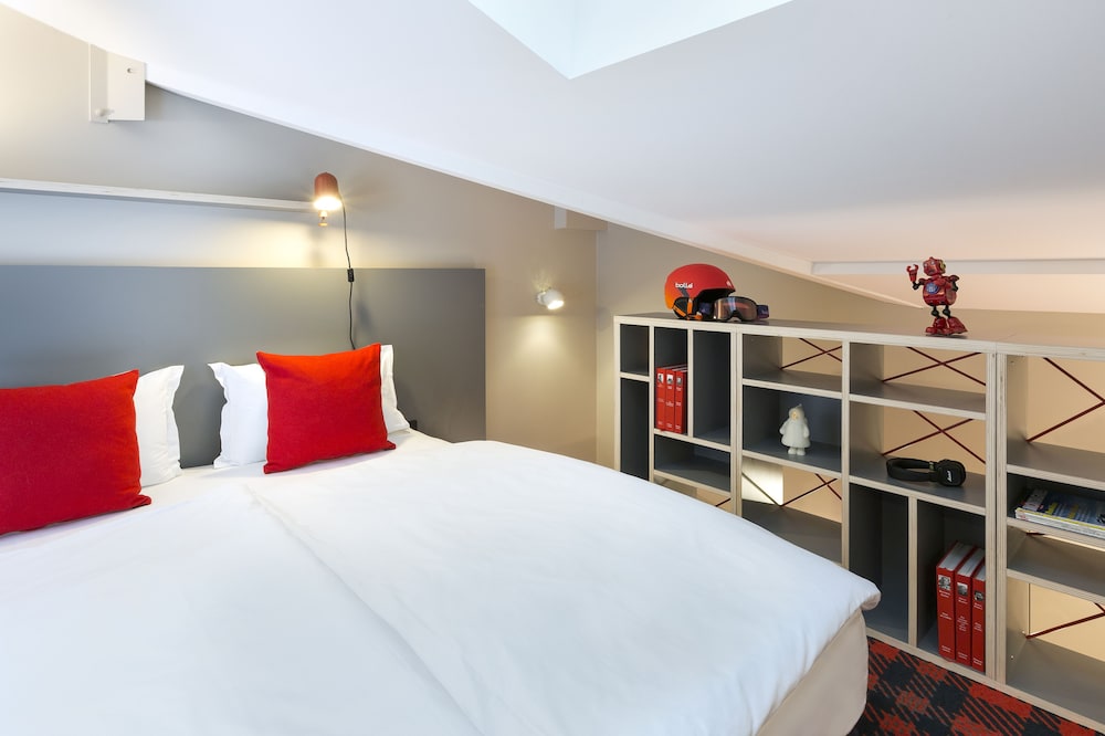 Mezzanine, Double Bed, Sofa