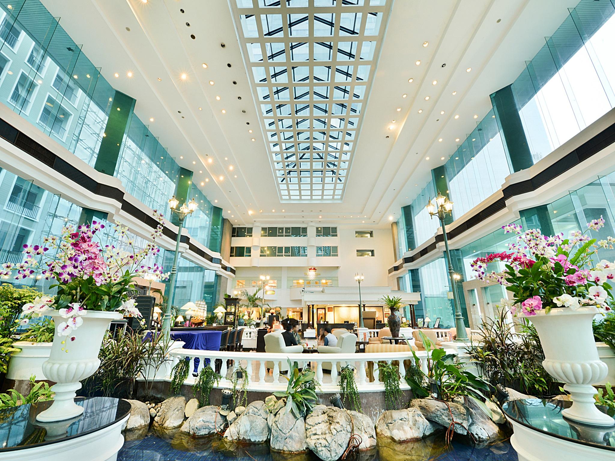 Grand Mercure Bangkok Windsor 35/47