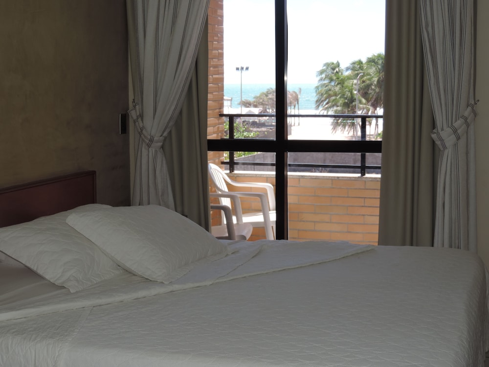 Golden Beach Hotel 31/86