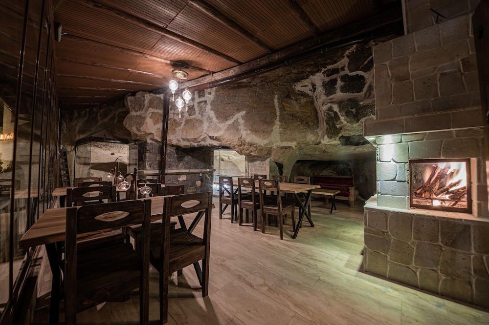 Konak Bezirhane Cave Otel 31/50