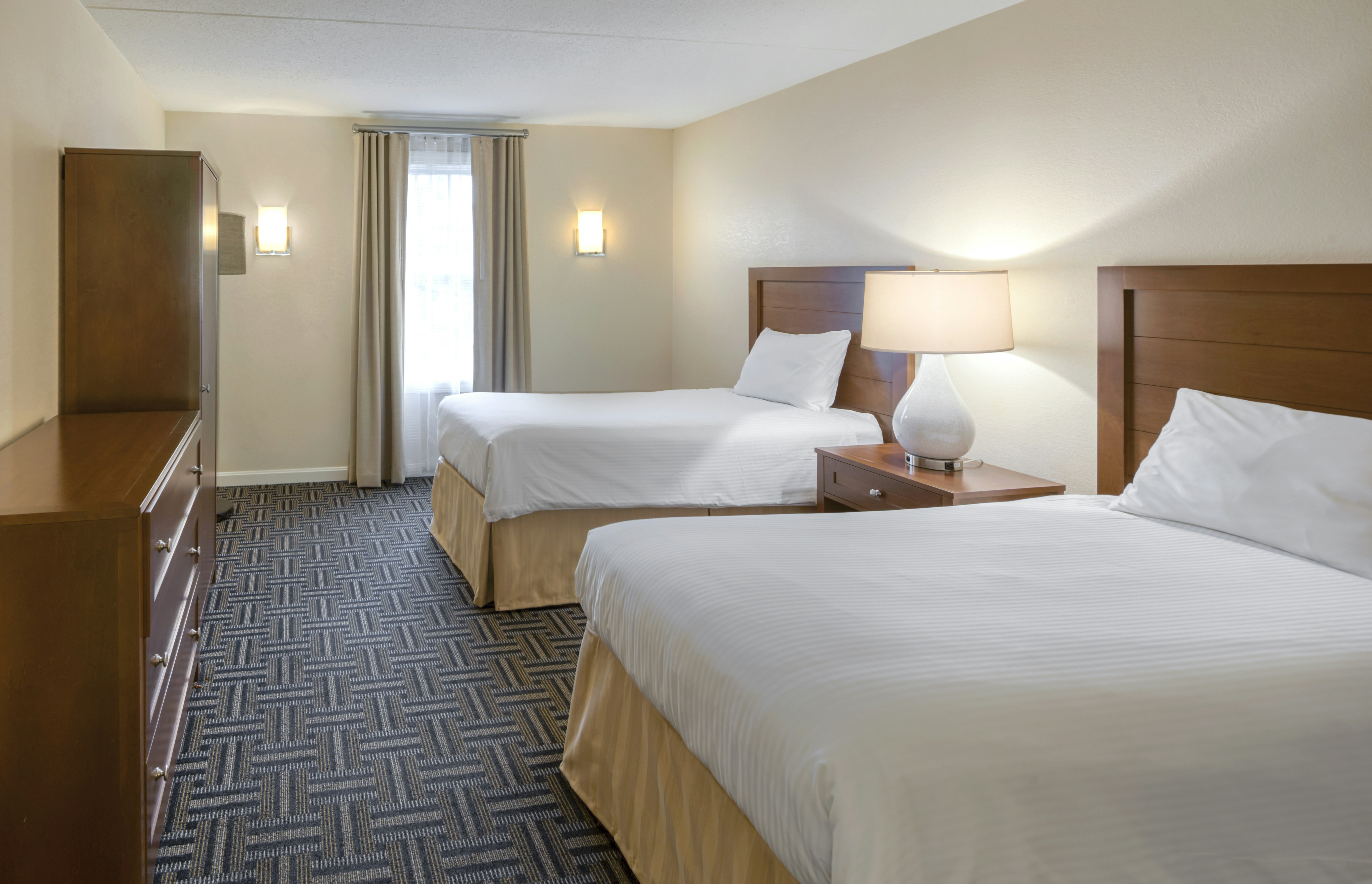 2 BEDROOMS, SUITE