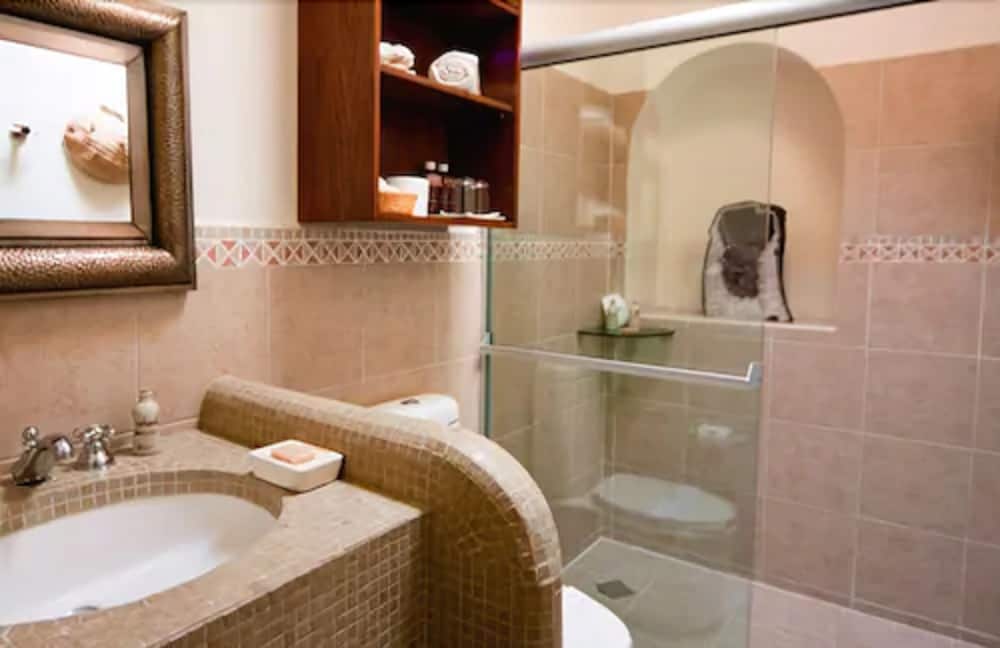EL CHANTE SPA HOTEL 49/50