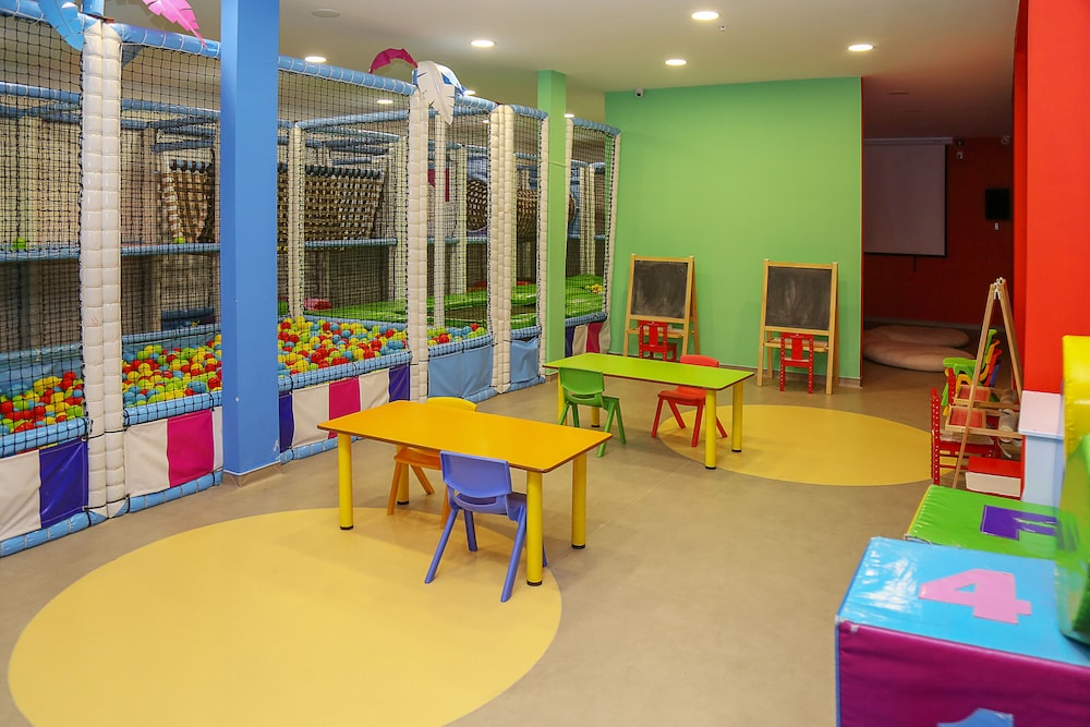 DoubleTree by Hilton Antalya-Kemer All-Inclusive Resort 65/73