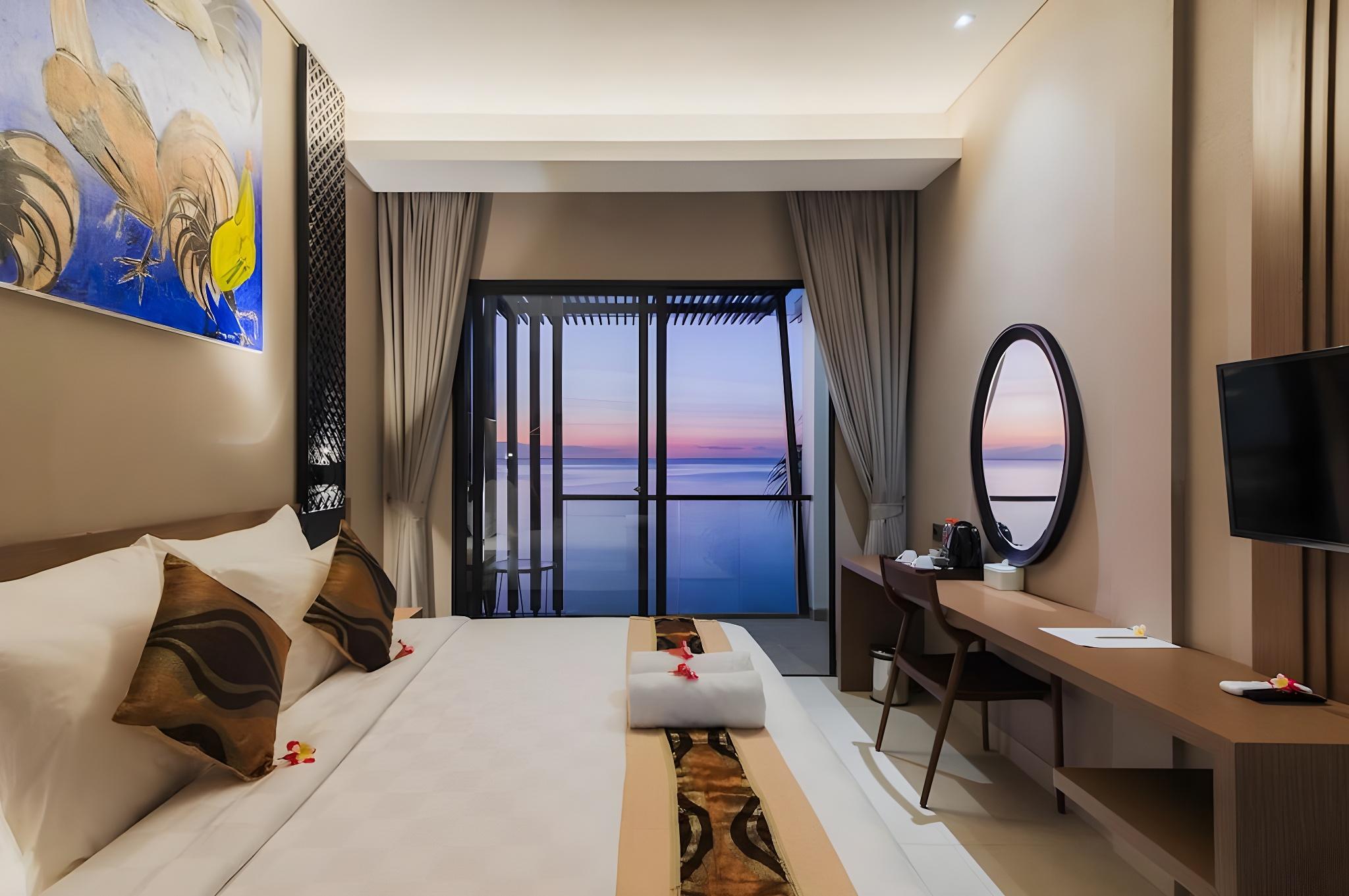 غرفة بريميوم ديلوكس بسرير مزدوج بإطلالة على البحر، Padma Sari Hotel 2/3