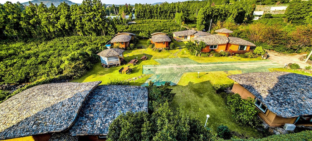 Angkure Pension 27/34