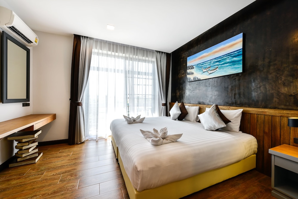 Casa Bella Phuket 7/59