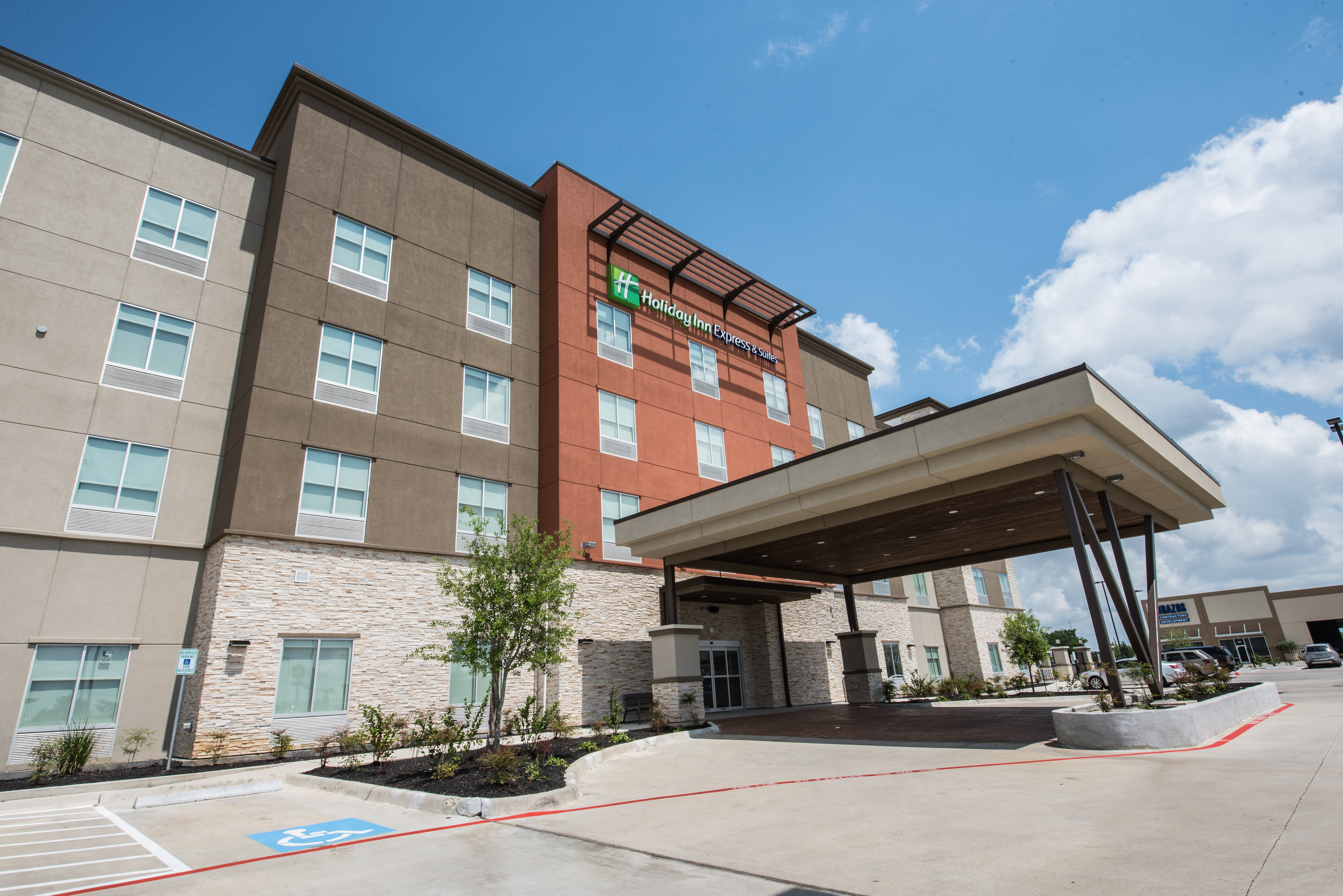 Holiday Inn Express Suites Houston Se Airport Area 68/71