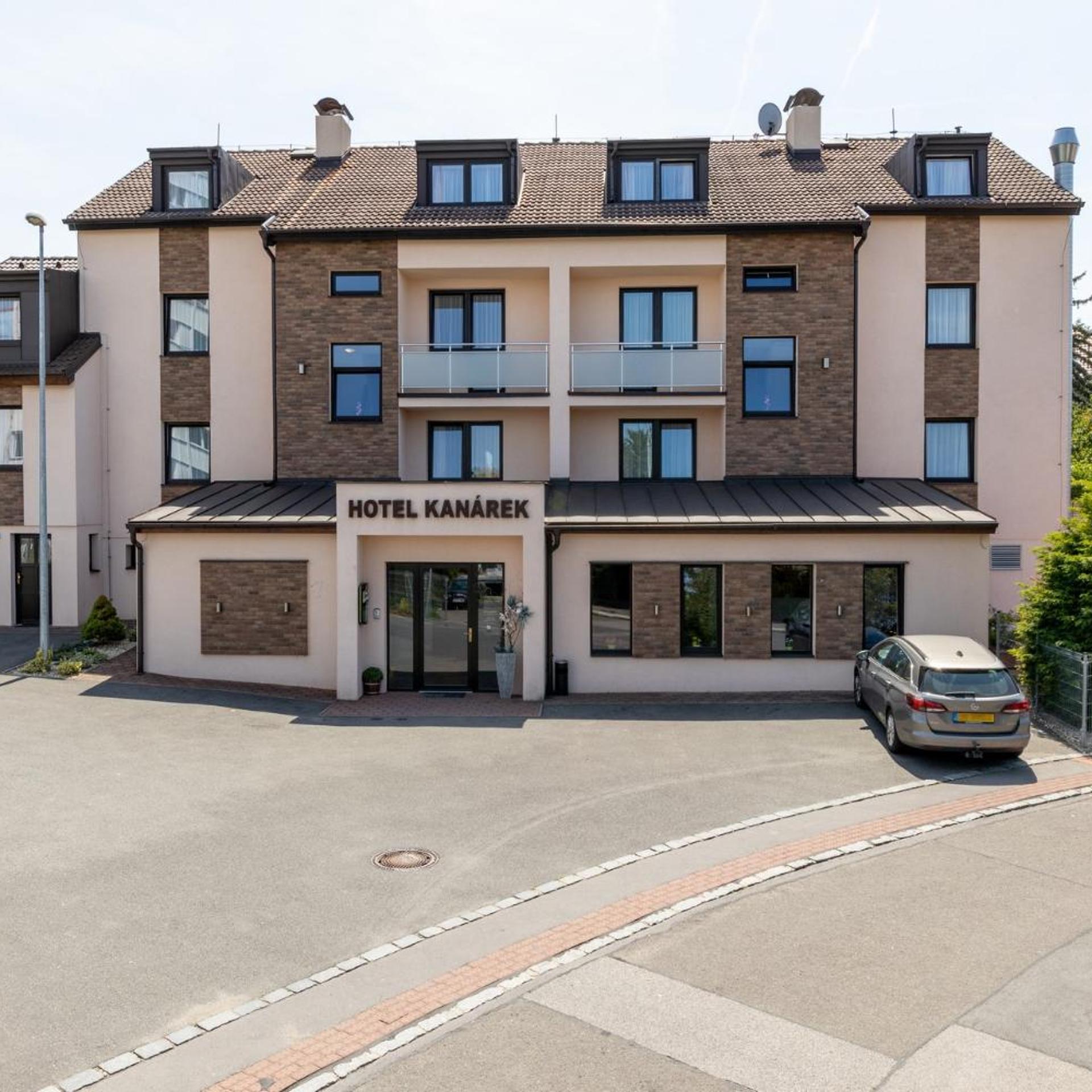 Kanarek Hotel 40/50