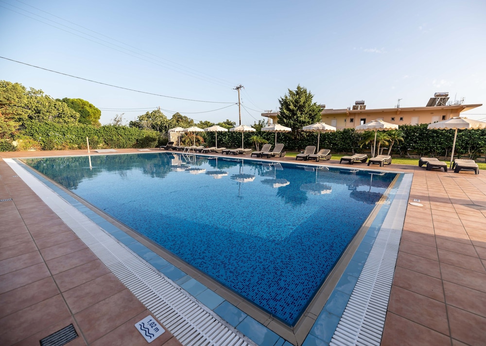 Sunshine Hotel Lardos 60/86