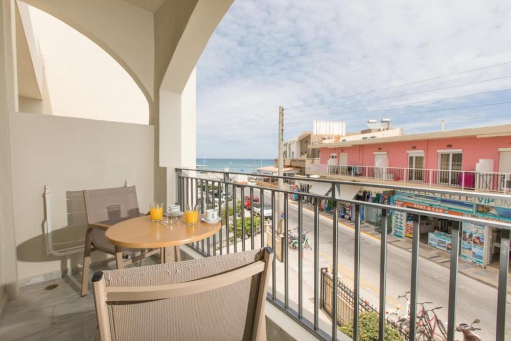 Anita Beach Hotel - Adults Only 36/40
