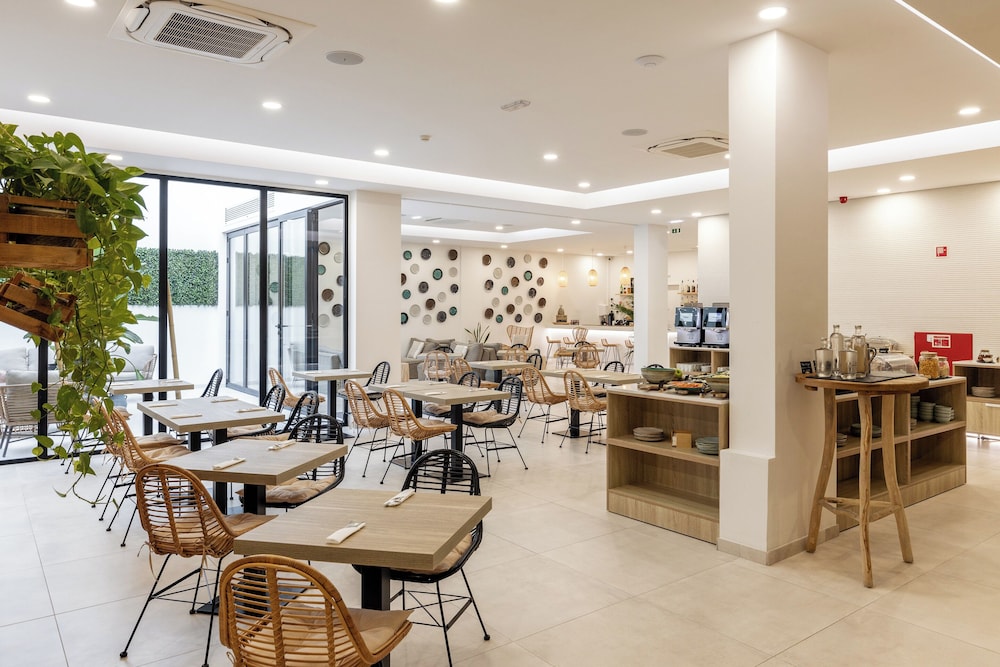 Pure Formosa Concept Hotel 40/50