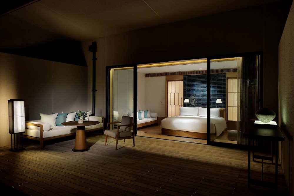 ROKU Kyoto, LXR Hotels & Resorts 45/78