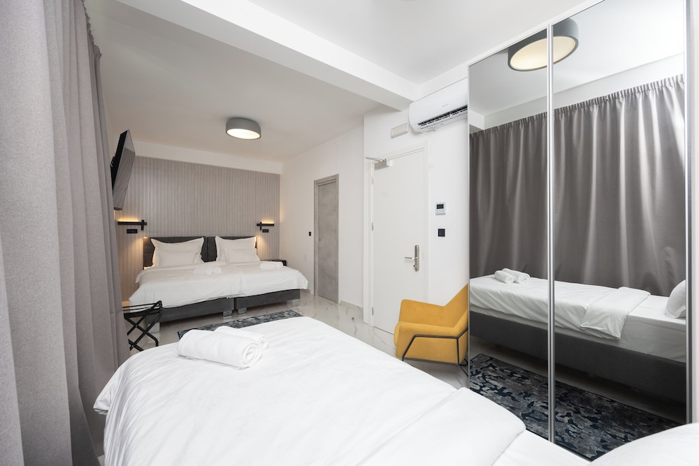 Room, Triple, 3 Beds