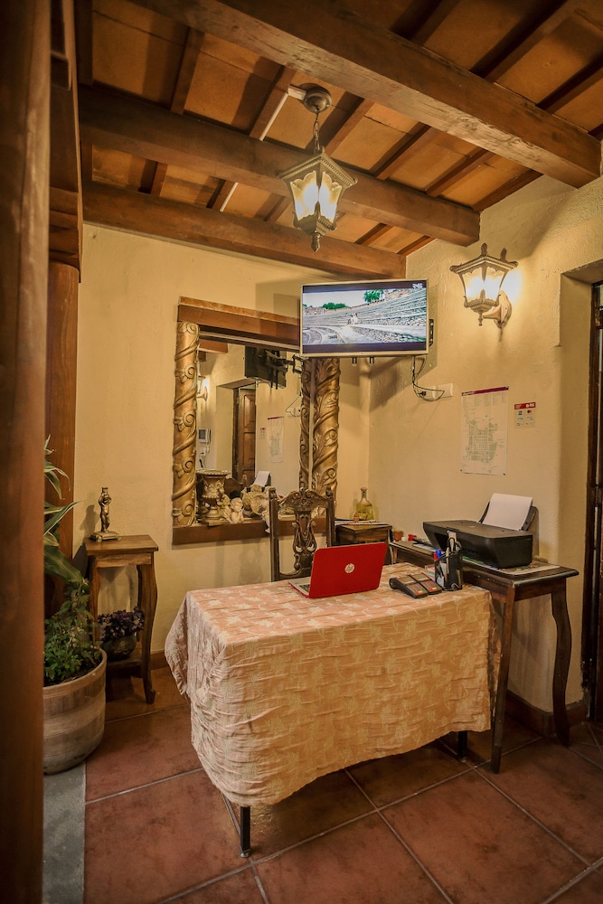 Hotel Mansion Del Rey 36/42
