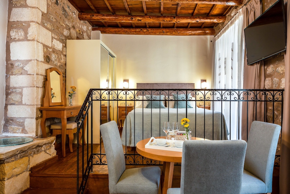 Phaedra Suites - Adults Only 36/50
