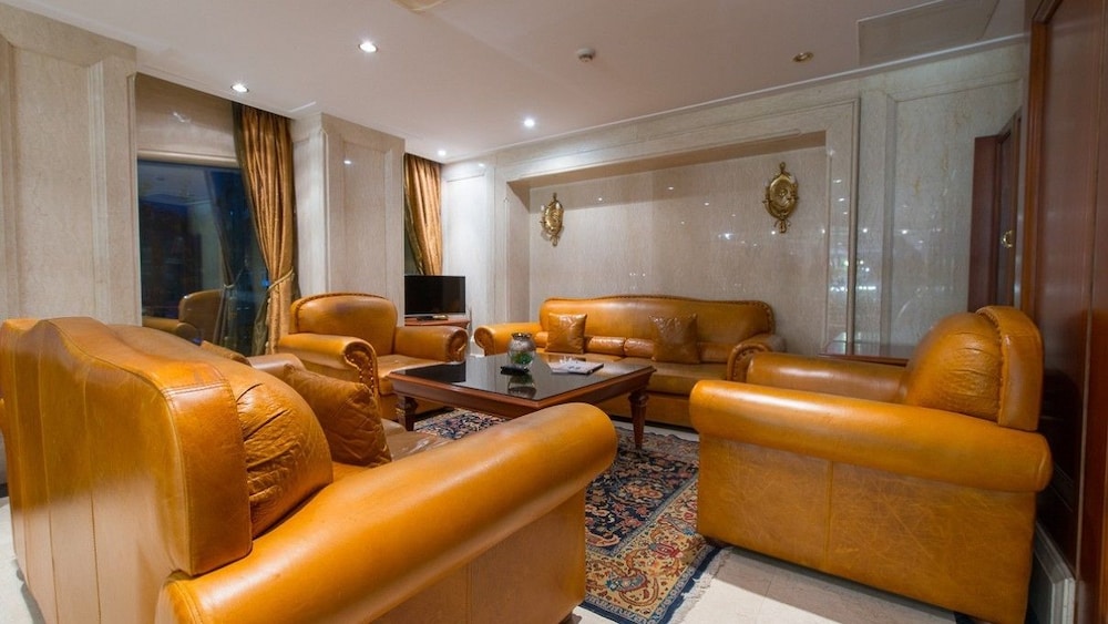 Akar International Hotel 35/50