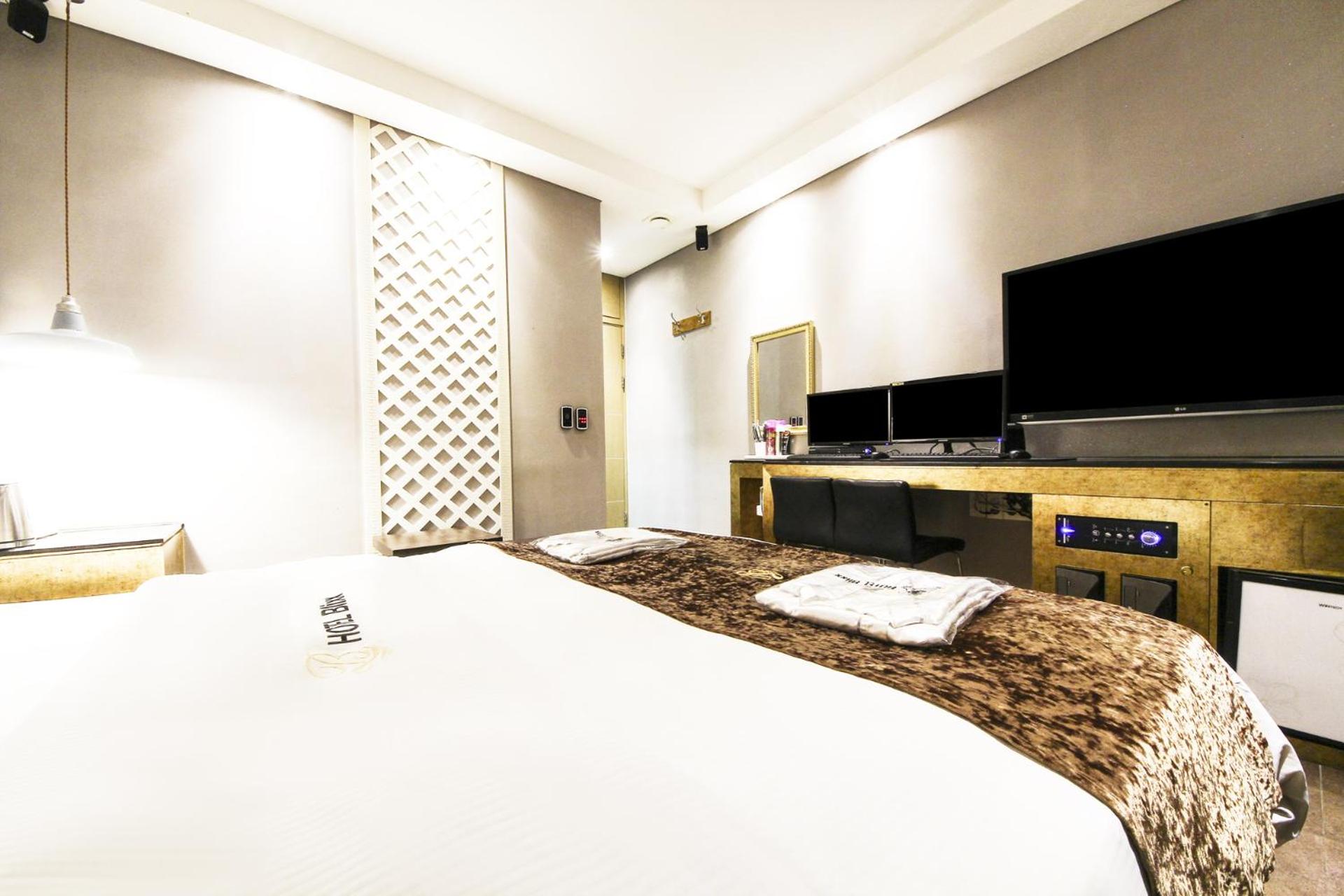Blixx Hotel 41/50