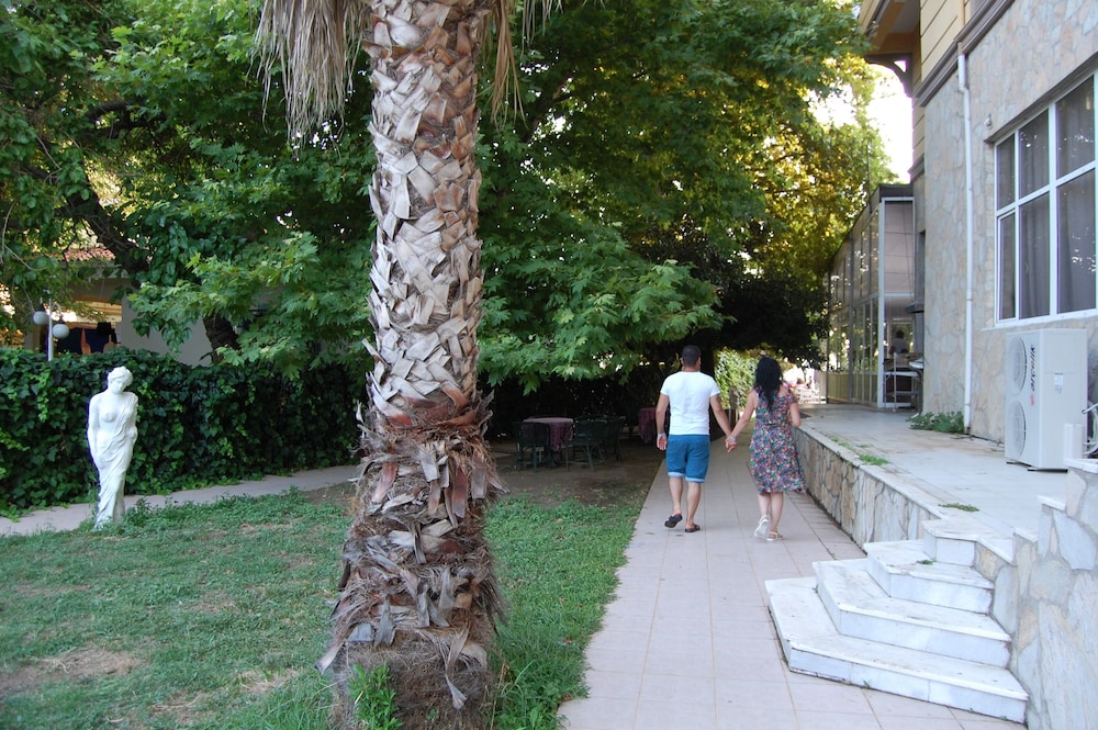 Erdek Sun Beach Hotel 48/50