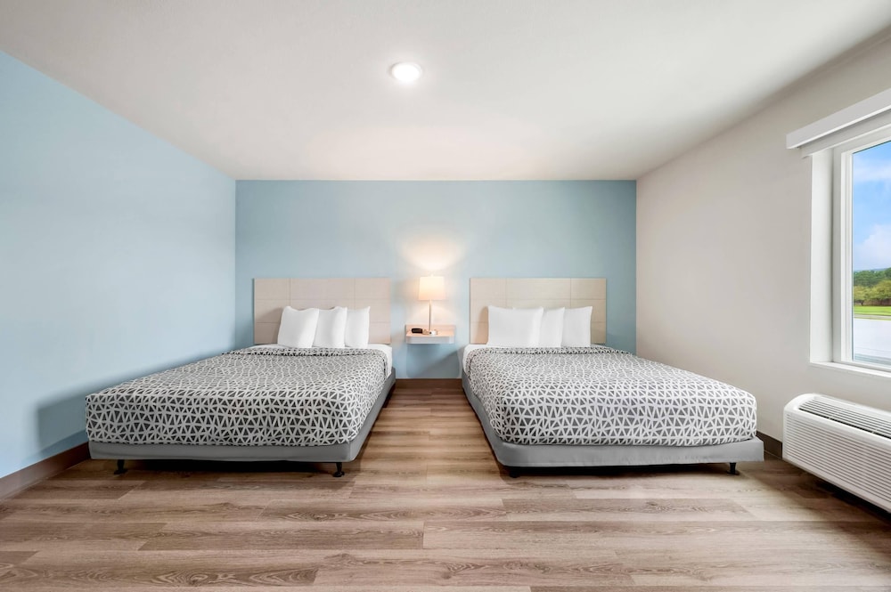 SUITE, 2 QUEEN BEDS, ACCESSIBLE