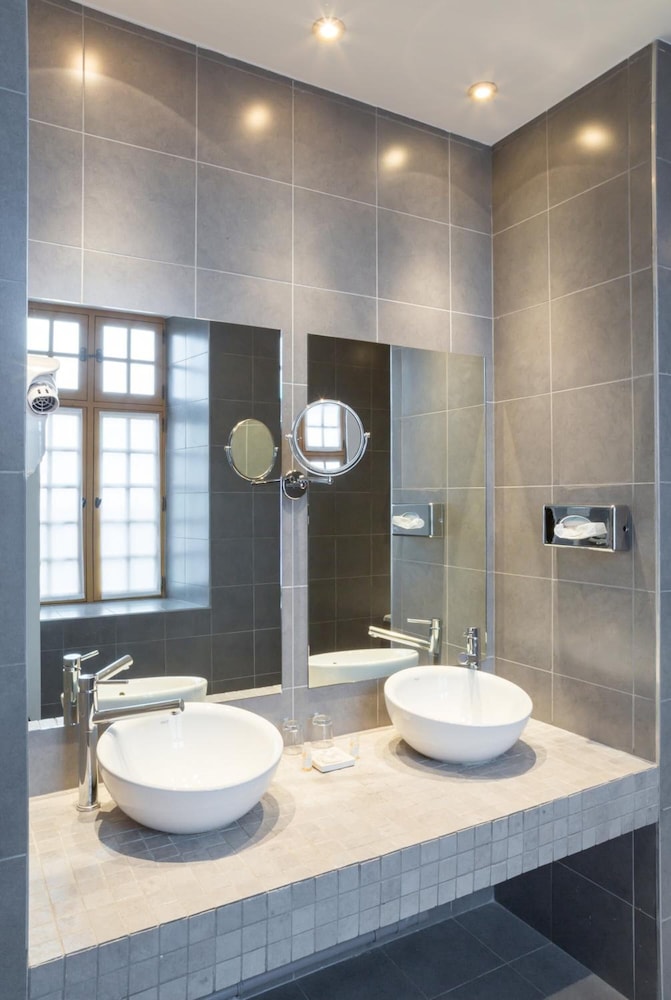 Hotel Le Chateau Fort 27/70