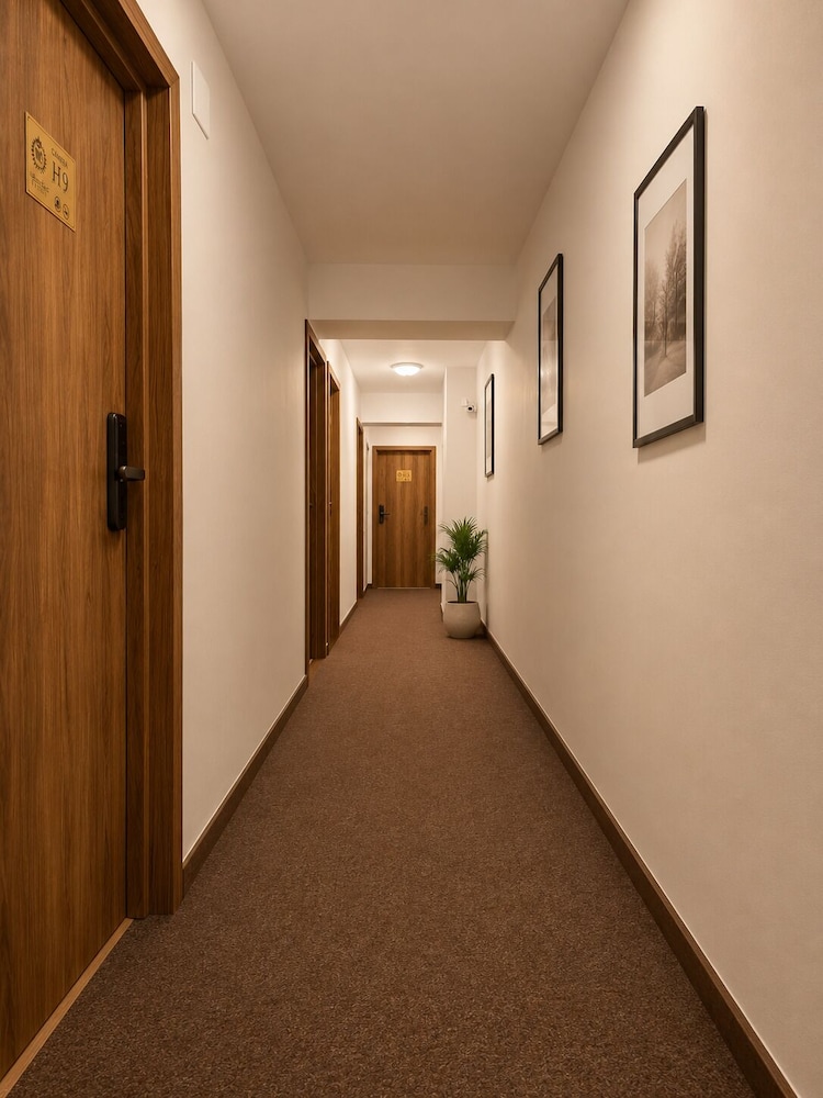 Monte Carlo Palace Rooms 43/58