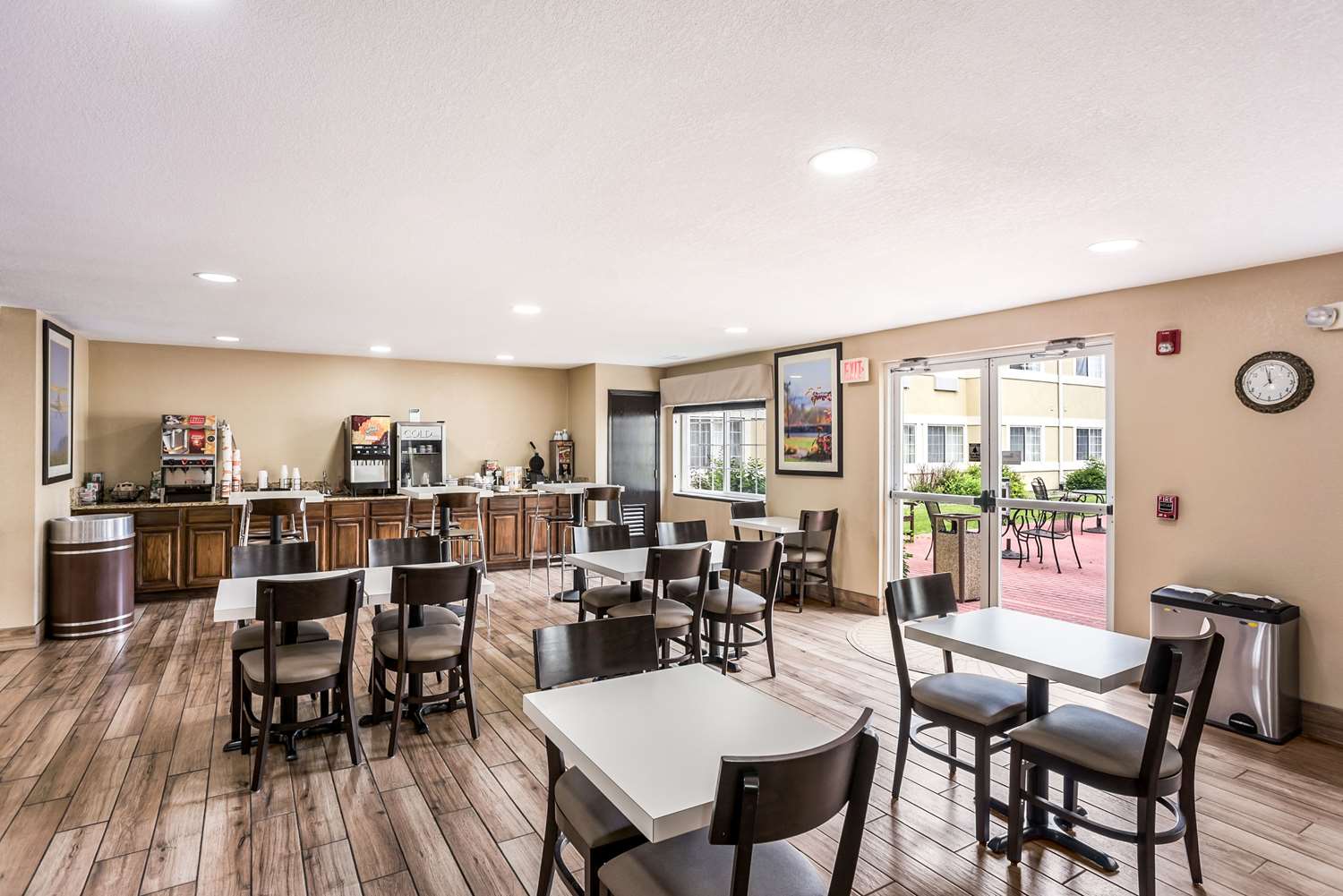 MainStay Suites Cedar Rapids North - Marion 15/22